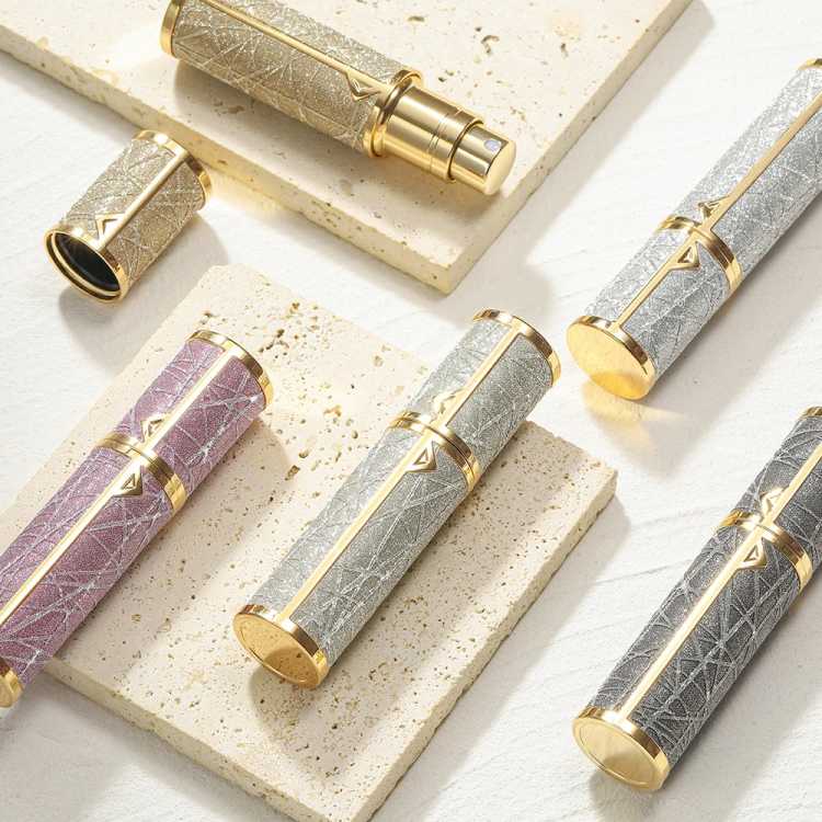 5ml Leather Perfume Atomizer Portable Liquid Cosmetics Containers Traveling Mini Perfume Refillable Bottles Empty Spray